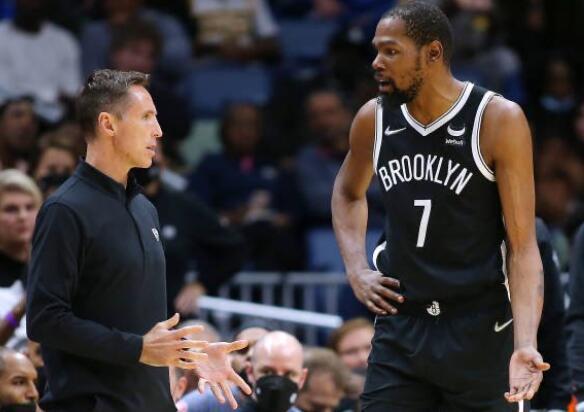 领跑湖边水 领跑湖边水