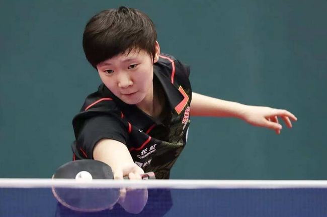 中场铁三角 中场铁三角